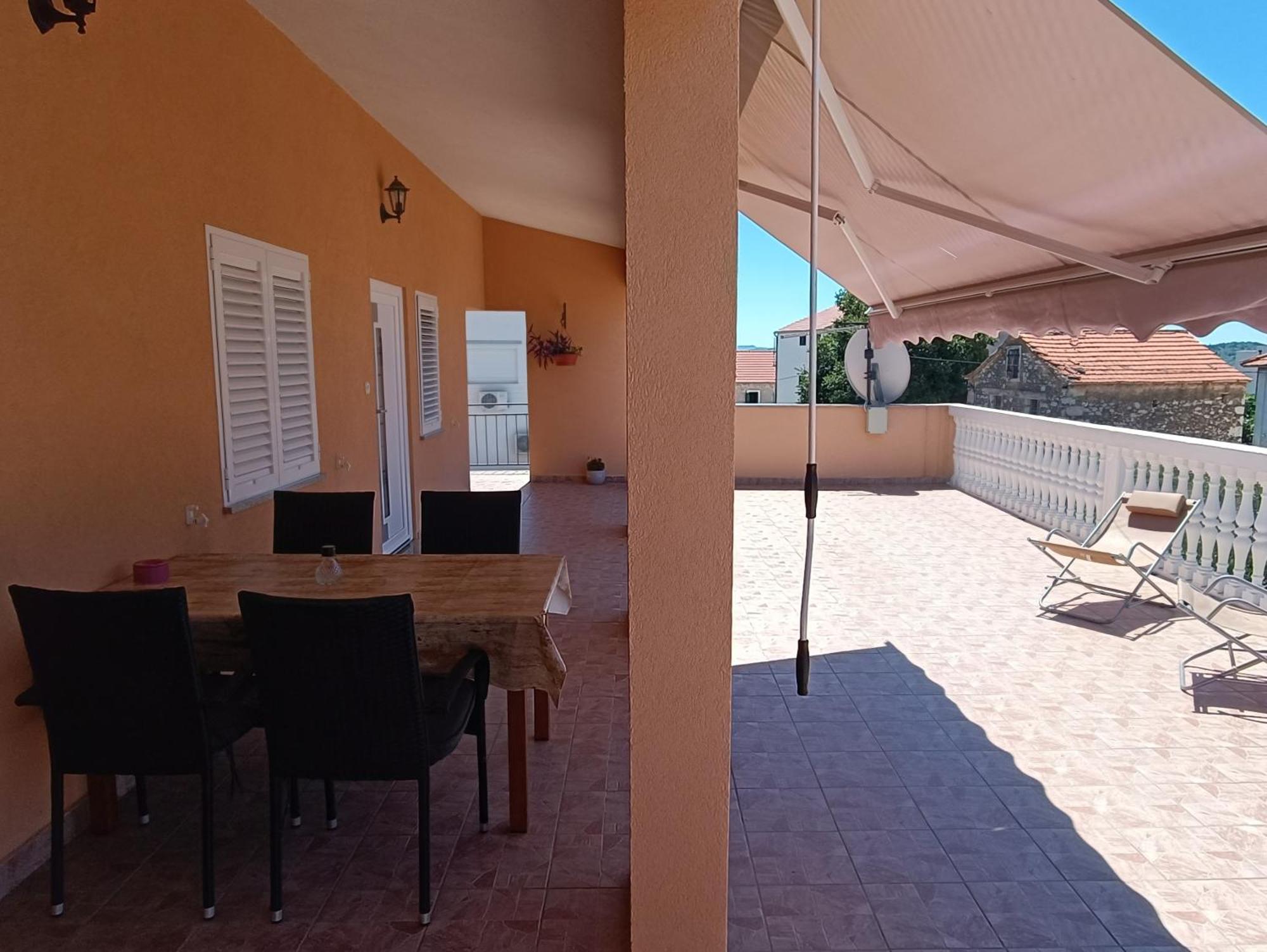 Apartmani Sprljan Водице Экстерьер фото