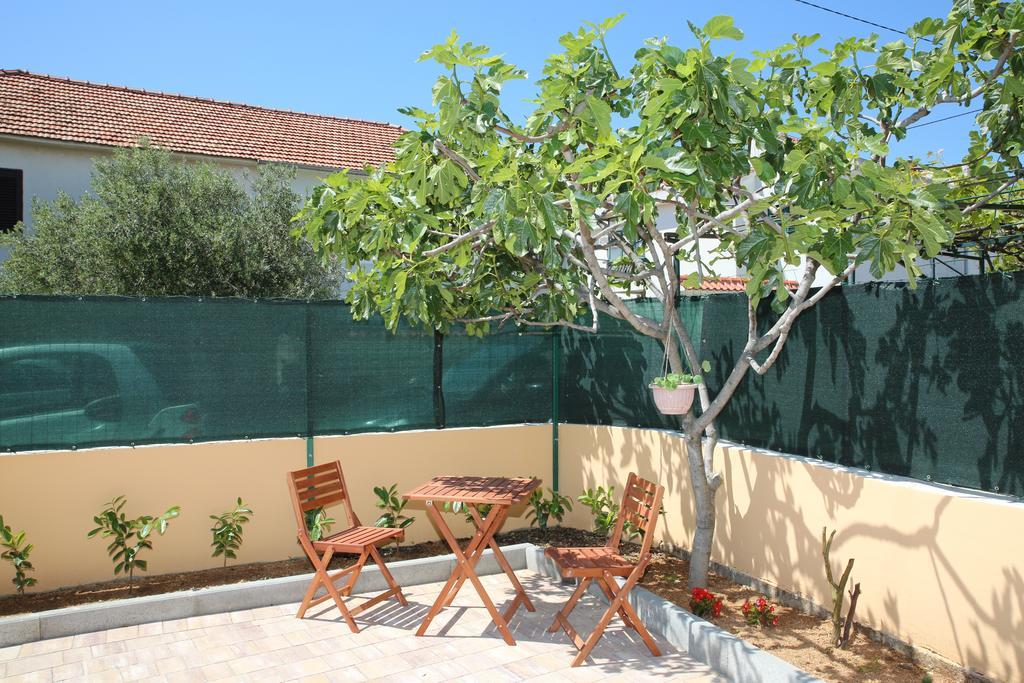 Apartmani Sprljan Водице Экстерьер фото