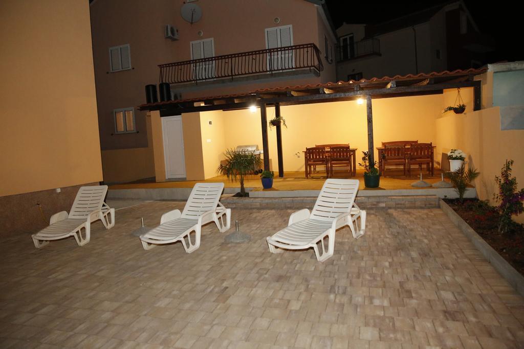 Apartmani Sprljan Водице Экстерьер фото